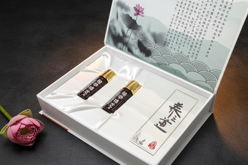 台灣瑰寶牛樟芝禮盒展示圖